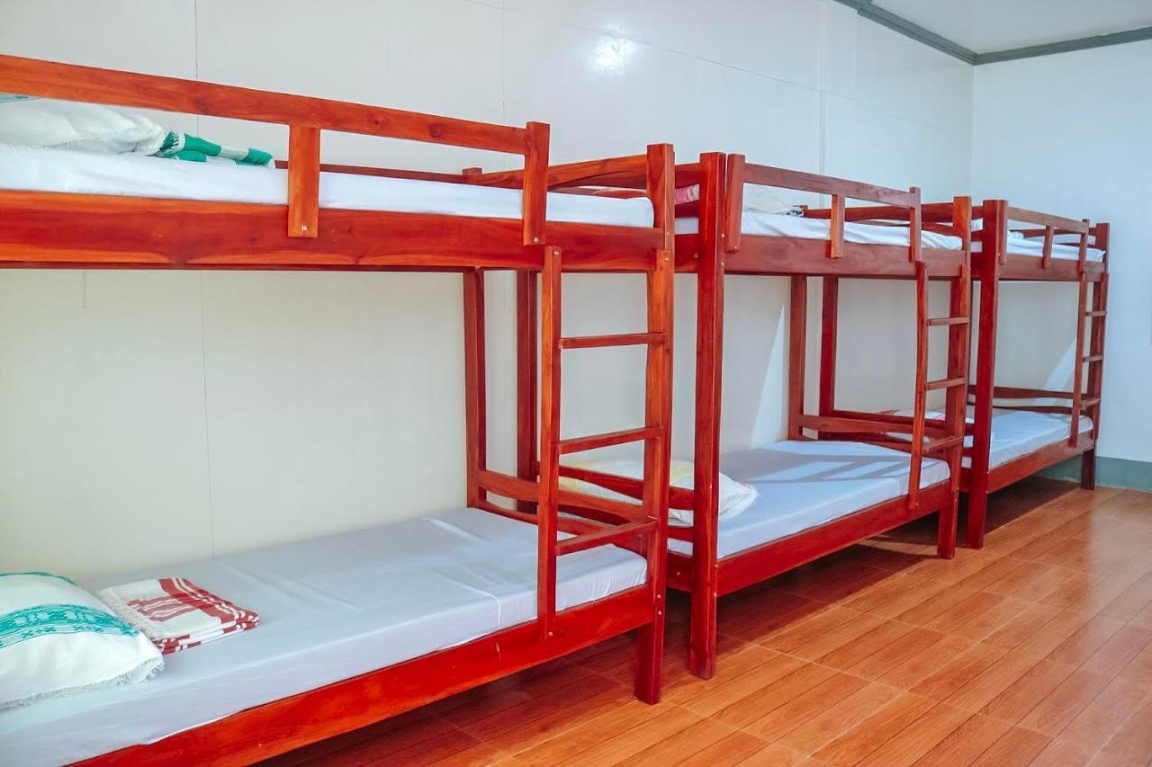 Airport View Hotel Виган Екстериор снимка